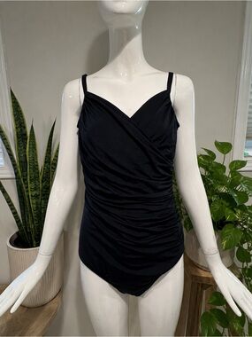 Jantzen Classics Black Ruched One Piece Swimsuit Tummy Control Adjustable Straps